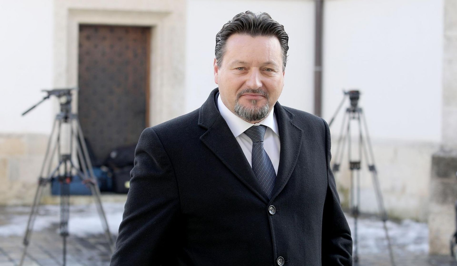 08.03.2018., Zagreb- Vlada RH odrzala je 84. sjednicu na kojoj je, uz ostalo, raspravljala o administrativnom rasterecenju gospodarstva. Dolazak na sjednicu ministra Lovre Kuscevica
  Photo: Patrik Macek/PIXSELL