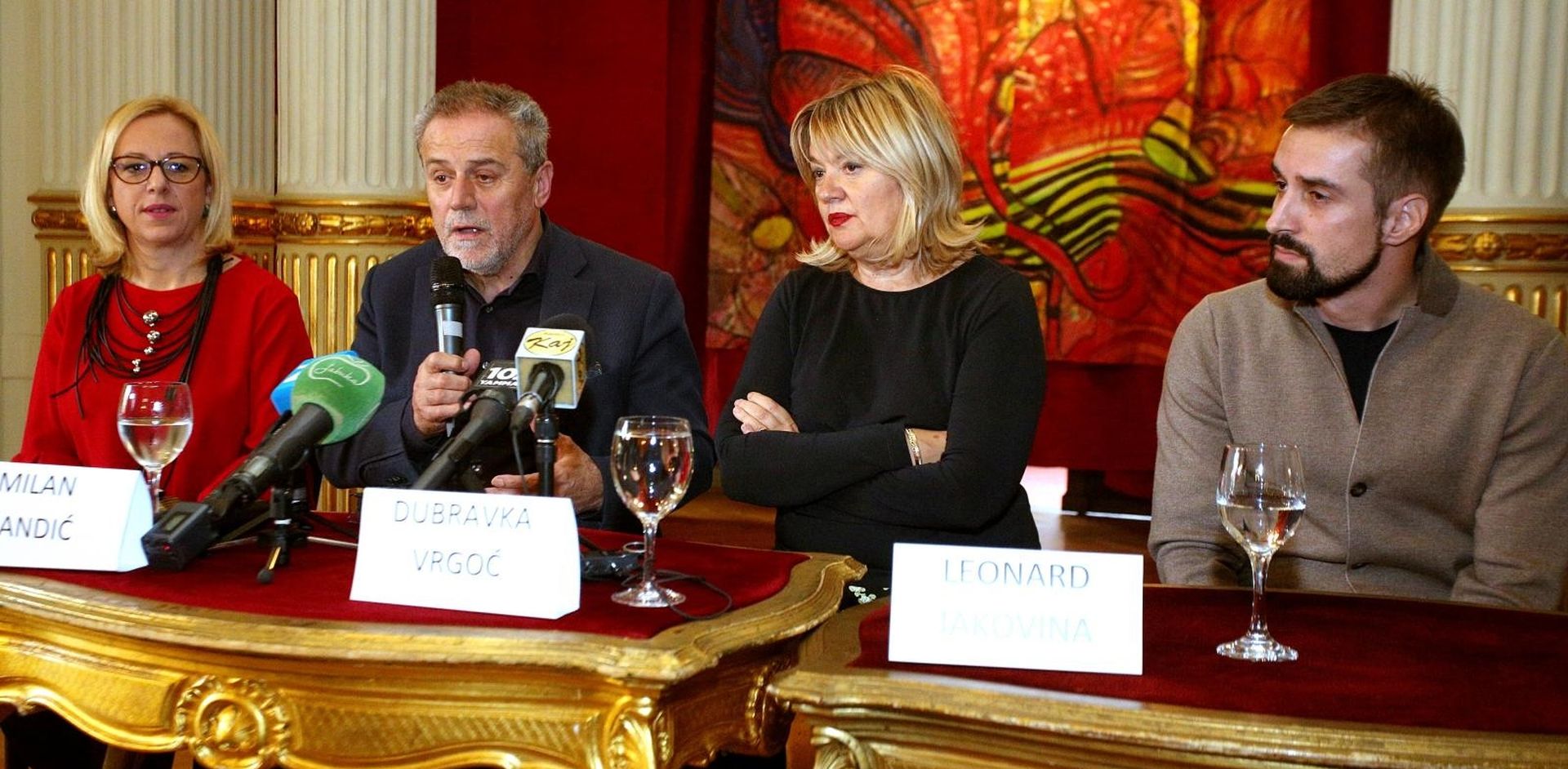 14.11.2018., Zagreb - U HNK odrzana konferencija za medije povodom humanitarne izvedbe baleta Orasar. Romana Galic, Milan Bandic, Dubravka Vrgoc, Leonard Jakovina.
Photo: Zarko Basic/PIXSELL