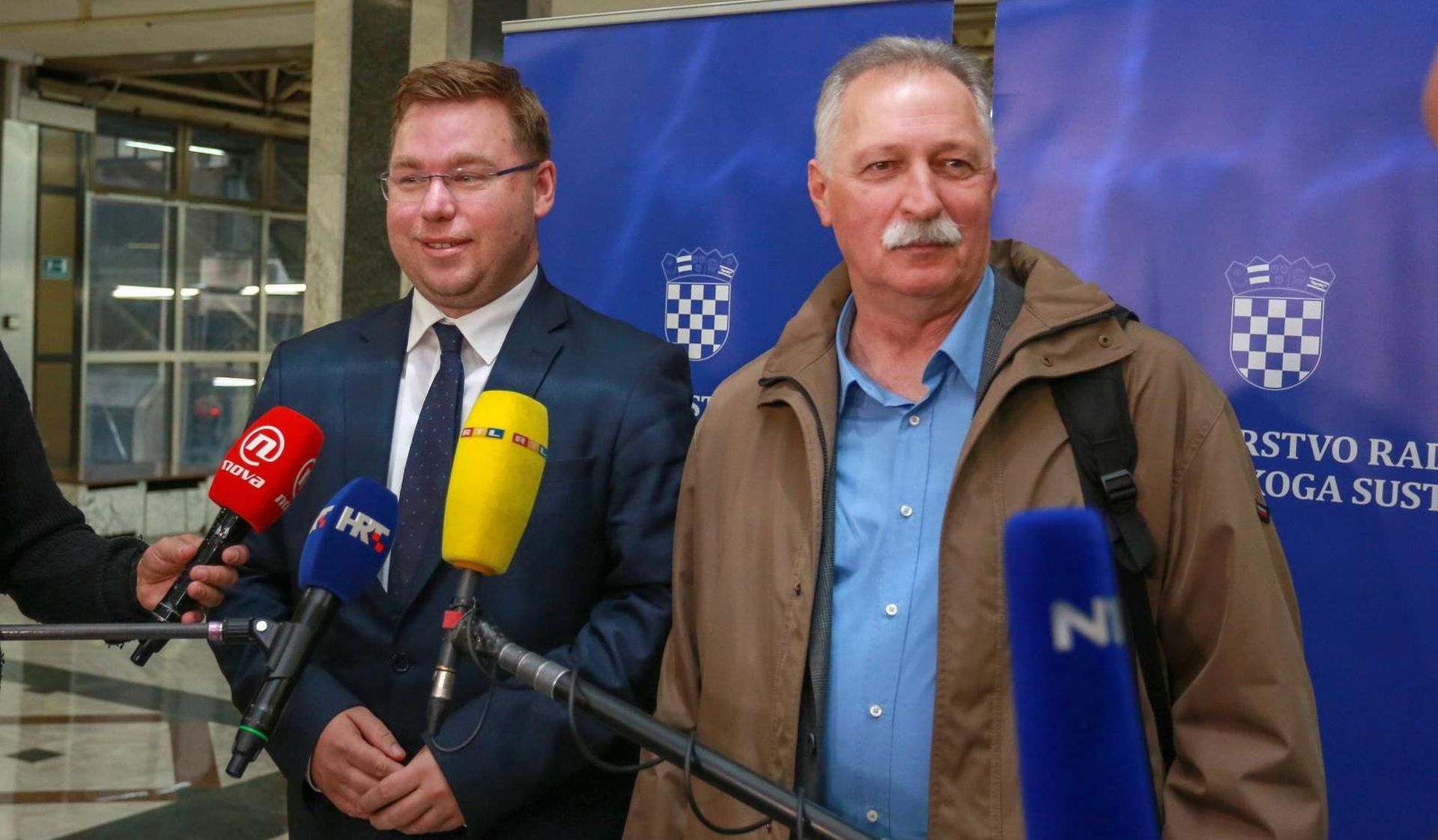 22.11.2018., Zagreb - Odrzan postupak mirenja izmedju predstavnika sindikata javnih sluzbi i Vlade RH. Marko Pavic i Branimir Mihalinec.
Photo: Matija Habljak/PIXSELL