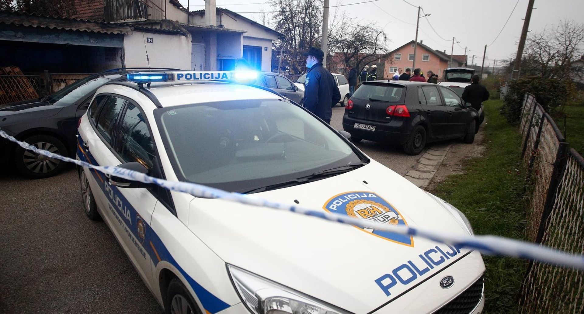 Zagreb: U obiteljskoj kući pronađena dva mrtva tijela 24.11.2018., Zagreb - U zagrebackom naselju Struge policija pronasla u obiteljskoj kuci dva mrtva tijela. Photo: Zarko Basic/PIXSELL