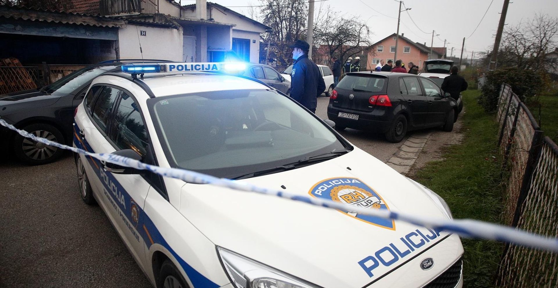 Zagreb: U obiteljskoj kući pronađena dva mrtva tijela 24.11.2018., Zagreb - U zagrebackom naselju Struge policija pronasla u obiteljskoj kuci dva mrtva tijela. Photo: Zarko Basic/PIXSELL