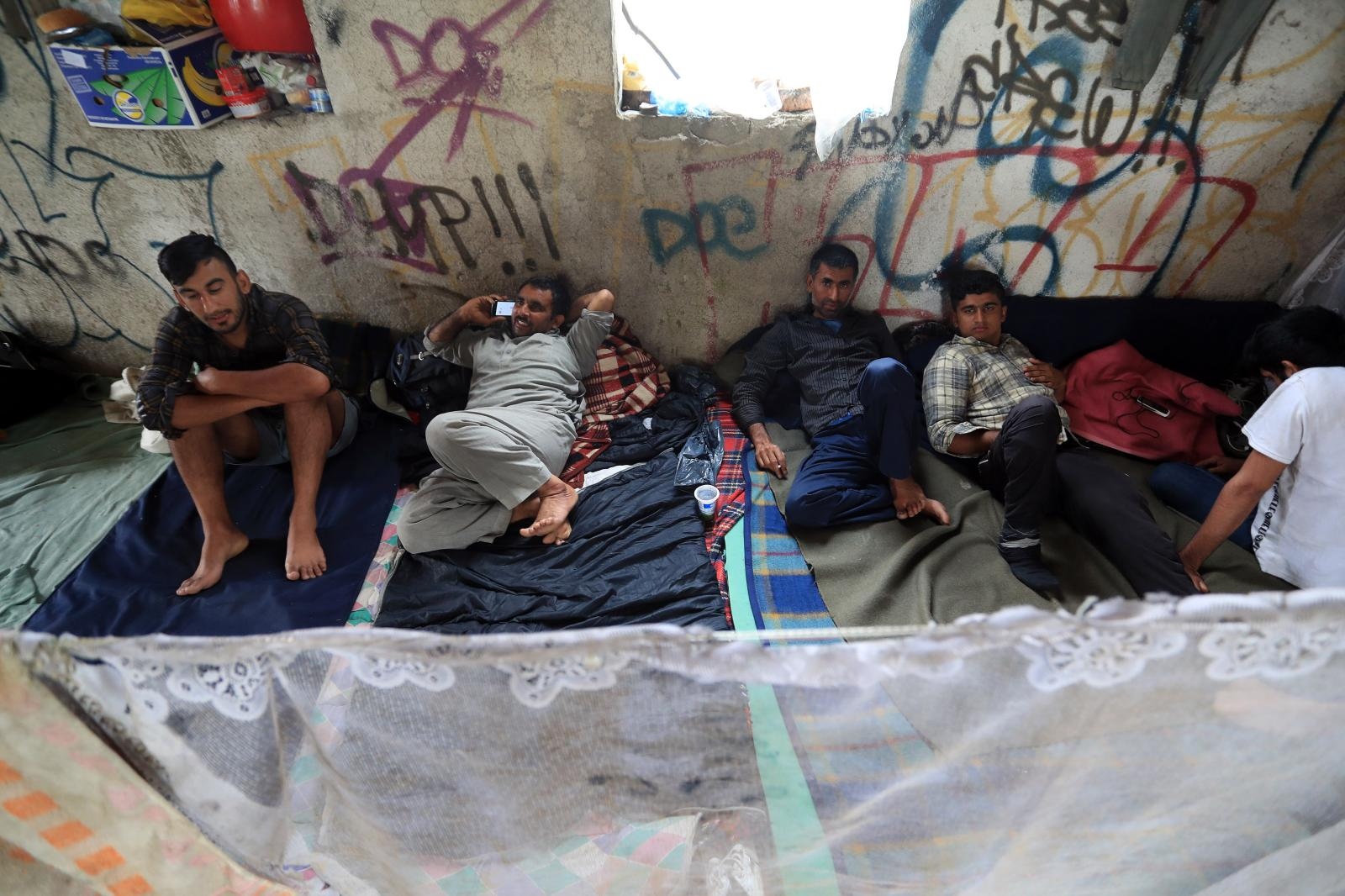 26.07.2018., Bihac - Bosna i Hercegovina nova je nada migrantima koji se pokusavaju probiti do Europske unije. 
Trenutno su smjesteni u zgradi bivseg ucenickog doma u neposrednoj blizini centra Bihaca. 
Photo: Slavko Midzor/PIXSELL