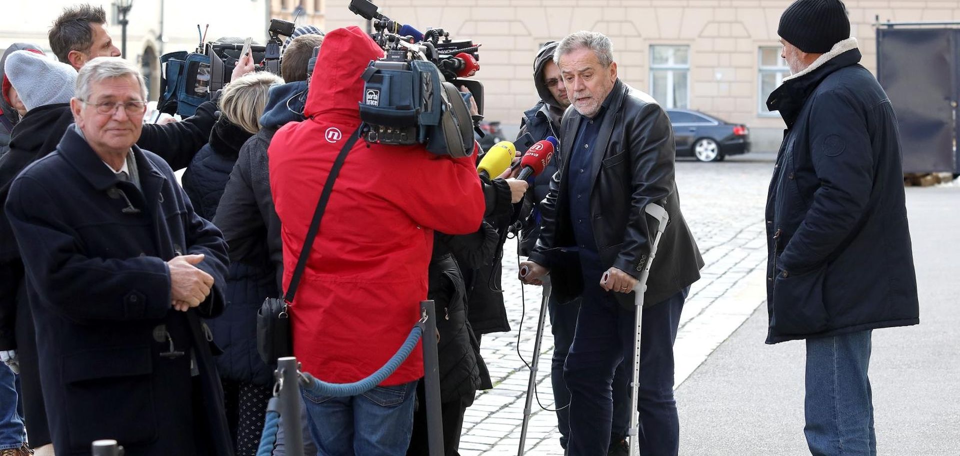 Zagreb: Vladajuća koalicija raspravlja o Zakonu o udomiteljstvu 28.11.2018., Zagreb- U Banskim dvorima poceo je sastanak vladajuce koalicije sazvan zbog prijepora oko novog Zakona o u domiteljstvu.
Milan Bandic, 
Photo: Patrik Macek/PIXSELL
