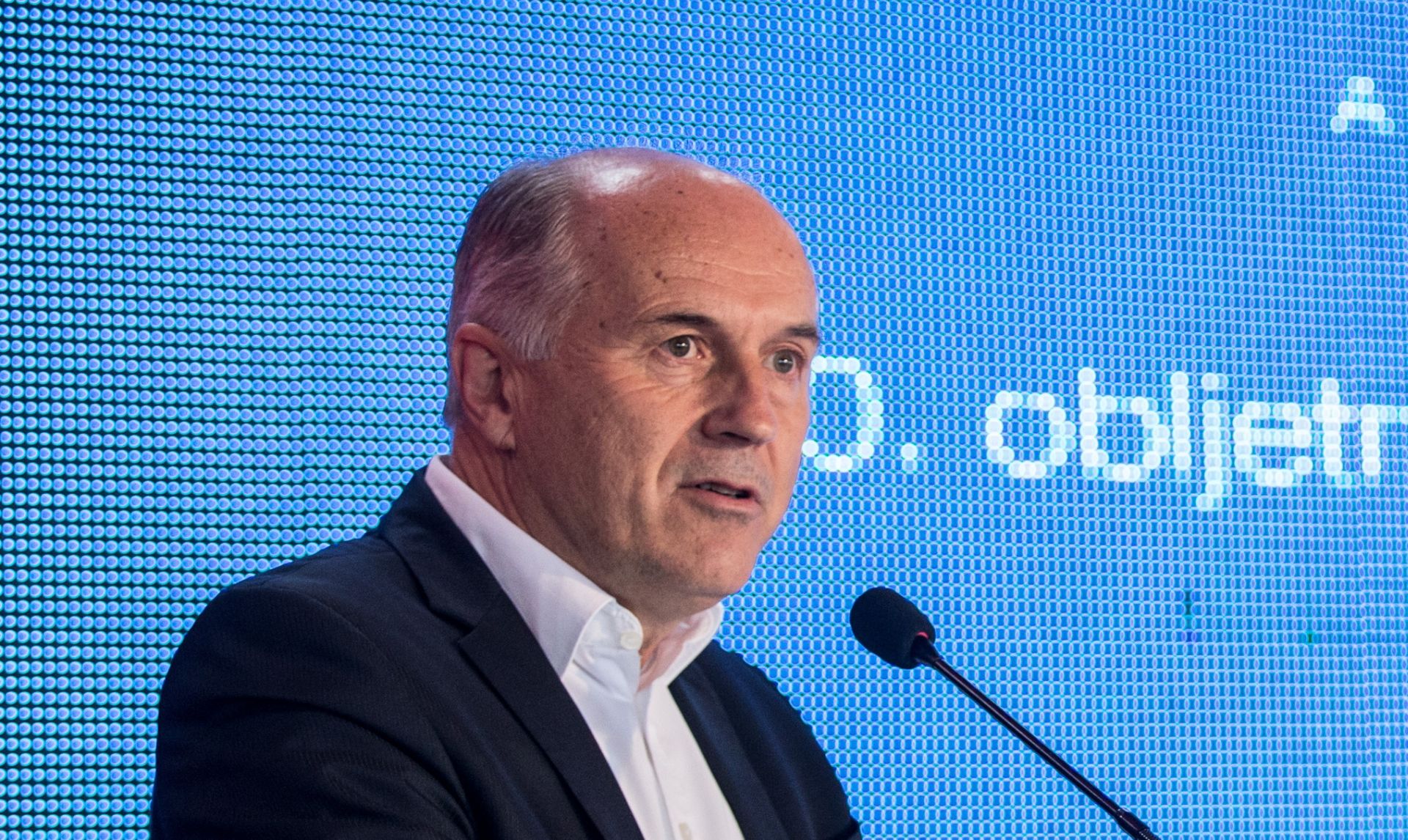 19.10.2016., Sarajevo -  U Zracnoj luci Sarajevo odrzana je konferencija za medije povodom 20. obljetnice letova izmedju Zagreba i Sarajeva. Visoki predstavnik za BiH - Valentin Inzko.
Photo: Davor Puklavec/PIXSELL