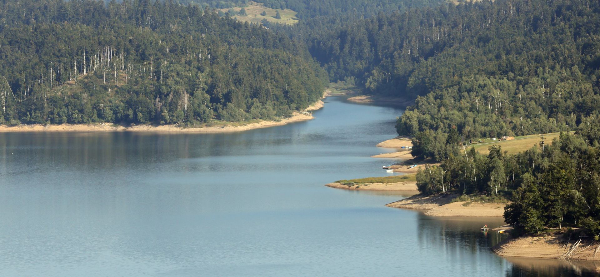 Lokvarsko jezero u Gorskom kotaru 10.08.2018. Lokve - Lokvarsko jezero u Gorskom kotaru. 
Photo: Goran Kovacic/PIXSELL