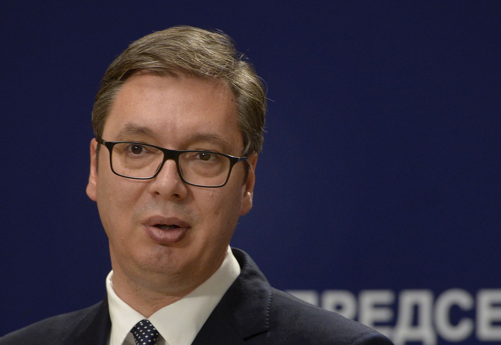 Beograd, 30.10.2018. - Predsjednik Srbije Aleksandar Vuèiæ pozvao je u utorak kosovske Srbe da ne sudjeluju u vojsci Kosova èije su osnivanje ranije najavile vlasti u Pritini. Vuèiæ je tijekom zajednièke sjednice srbijanske vlade i predstavnika Srba s Kosova u Beogradu rekao kako pritinske vlasti planiraju predstaviti vojsku Kosova 28. studenog, na Dan albanske zastave, albanski nacionalni praznik. 
foto HINA/ TANJUG/ RADE PRELIC/ ua