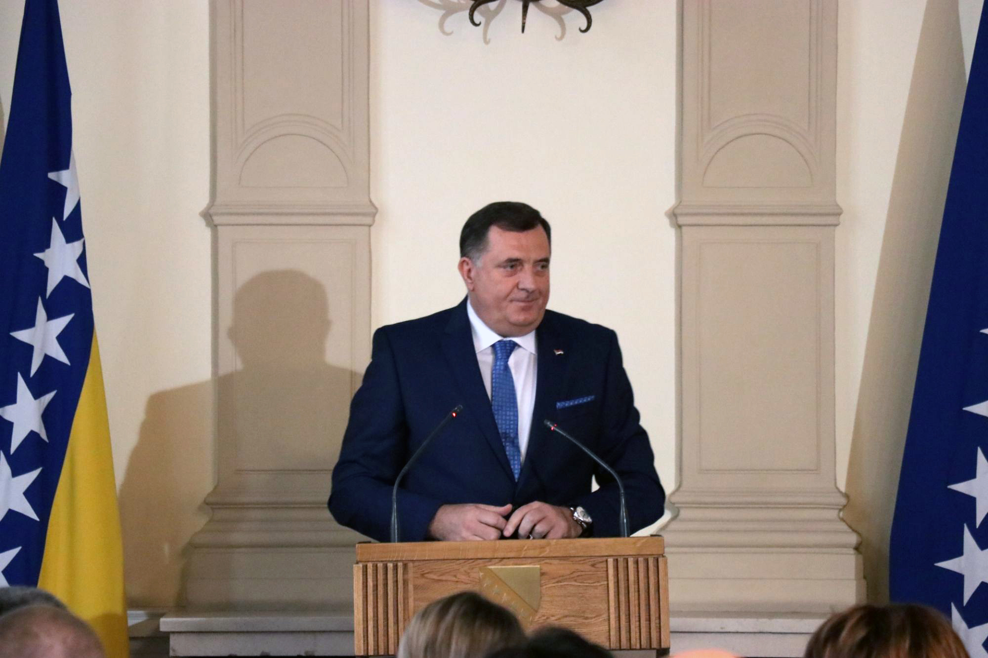 Sarajevo, 20.11.2018 - Bosna i Hercegovina u utorak je dobila novi dravni vrh, a prvi meðu jednakima u troèlanom Predsjednitvu postao je Milorad Dodik, èime je po prvi puta u postdaytonskom razdoblju nominalnim efom bosanskohercegovaèke drave postala osoba koja je pod sankcijama amerièke administracije. Na slici Milorad Dodik.
foto HINA/ FENA/ ua