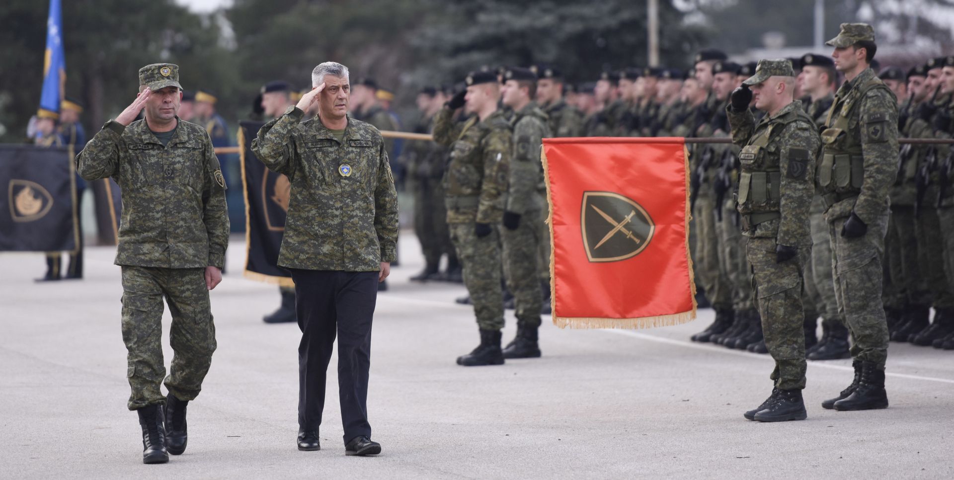 epa07228847 President of the Republic of Kosovo Hashim Thaci (C) inspects Members of the Kosovo Security Force (KSF) in Pristina, Kosovo, 13 December 2018. The 120 seat parliament of the Republic of Kosovo is expected to vote for the laws to transform the Security Forces into an official army during the plenary session on 14 December. Parliament in Kosovo, which relies on NATO troops for its protection, voted on 18 October 2018 to set up a 5,000-strong national army though its Serb minority said the move was illegal.  EPA/STRINGER