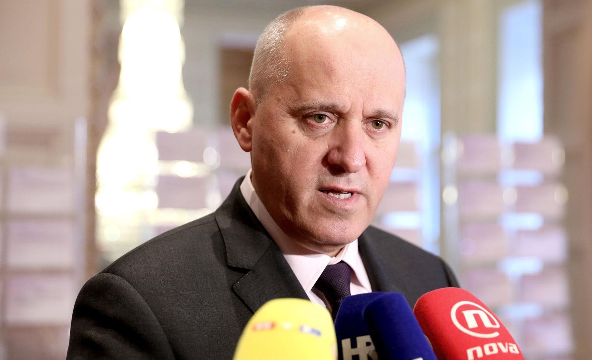 Zagreb: Branko Bačić komentirao situaciju oko Zdravka Marića 04.12.2018., Zagreb- Predsjednik kluba zastupnika HDZ- Branko Bacic kometirao je rasvoj dogadjaja oko ministra Zdravka Marica.

Photo: Patrik Macek/PIXSELL