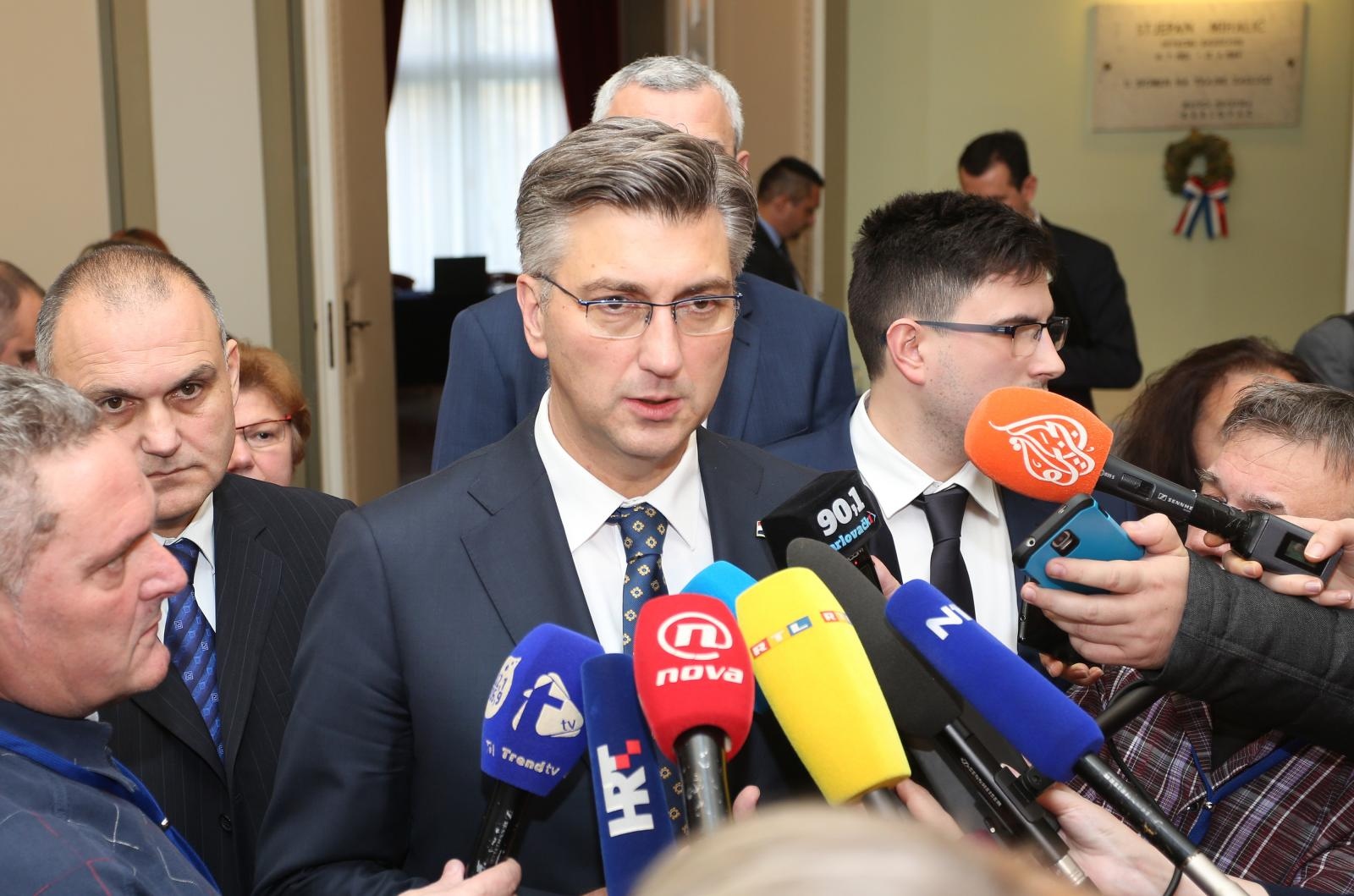 Karlovac: Izjave za medije nakon sjednice Vlade 06.12.2018., Karlovac - U Gradskom kazalistu Zorni dom odrzana je 130. sjednica Vlade. Predsjednik Vlade RH Andrej Plenkovic.
Photo: Kristina Stedul Fabac/PIXSELL