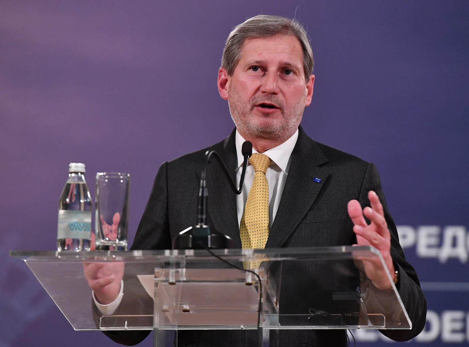 07.02.2018., Beograd, Srbija - Predsjednik Srbije Aleksandar Vucic u sluzbeni posjet primio Europskog povjerenika za prosirenje i susjedsku politiku Johannesa Hahna. Nakon sastanka dali su zajednicku izjavu za medije. 
Photo: Srdjan Ilic/PIXSELL