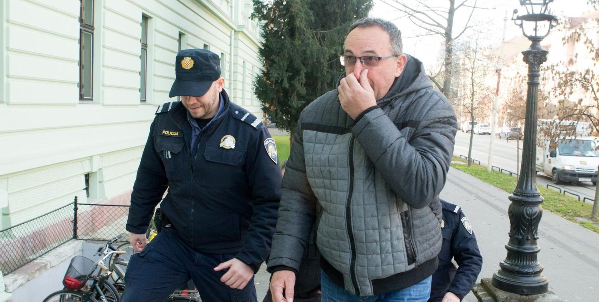 Osijek: Privođenje uhićenih za ratni zločin u Vukovaru 07.12.2018., Osijek - Privodjenje uhicenih za ratni zlocin u Vukovaru. Photo: Dubravka Petric/PIXSELL