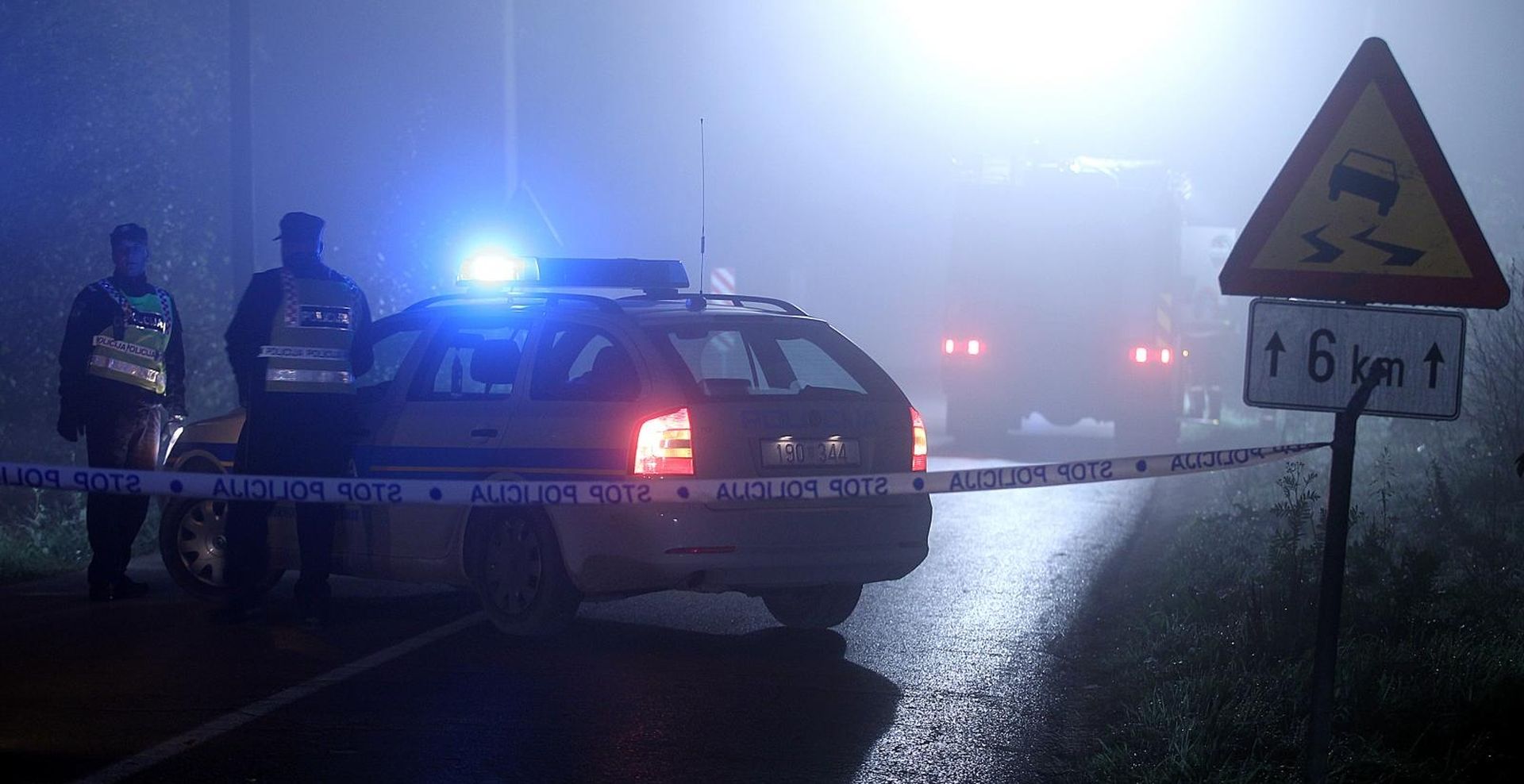 26.10.2012., Ivanic grad - U prometnoj nesreci u Savskoj ulici u Posavskim Bregima nedaleko od Ivanic grada smrtno je stradala jedna muska osoba. 
Photo: Goran Stanzl/PIXSELL