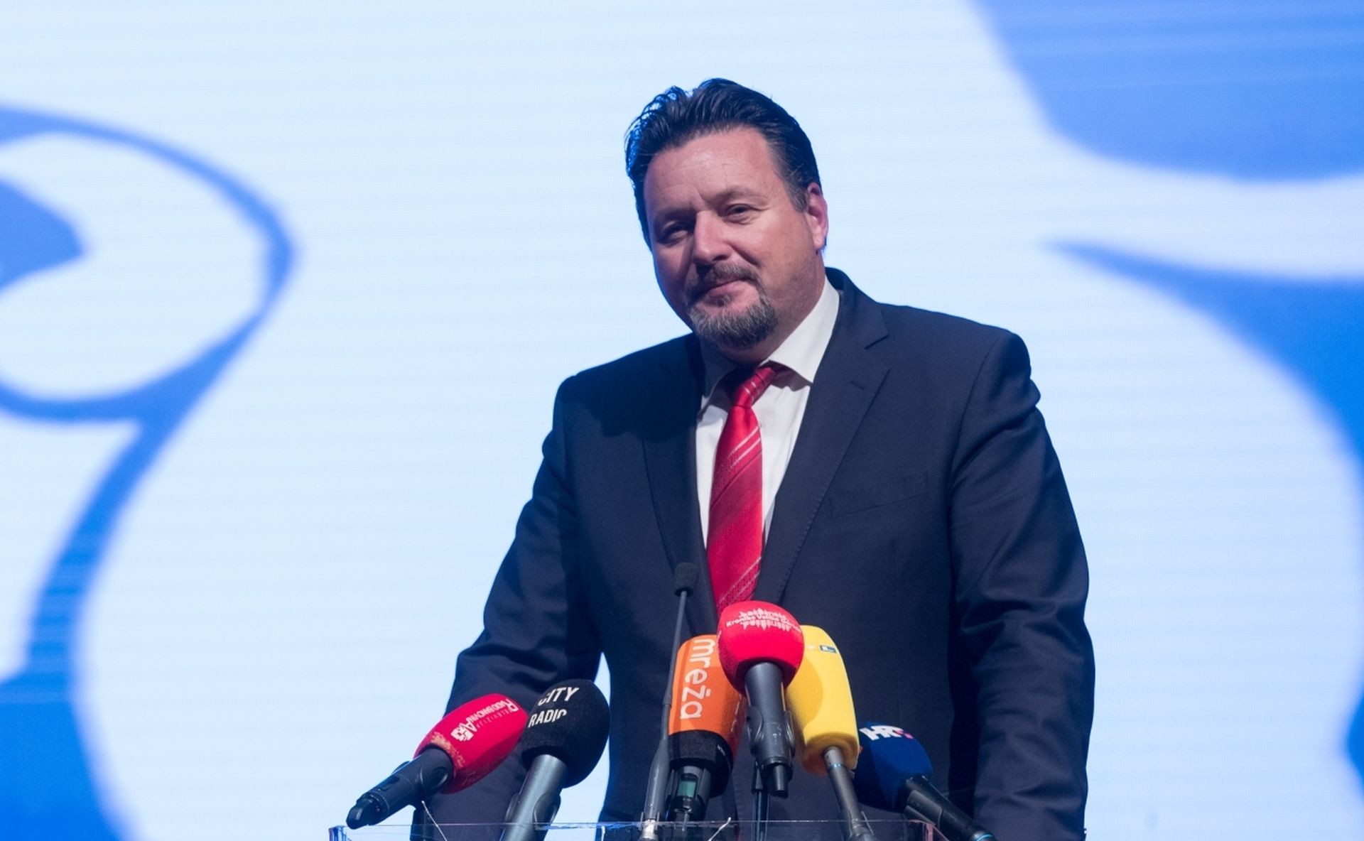 Velika Gorica: Grabar-Kitarović i Jandroković na svečanoj sjednici povodom obilježavanja Dana grada 13.12.2018., Velika Gorica - Predsjednica Republike Kolinda Grabar-Kitarovic i predsjednik Hrvatskoga sabora Gordan Jandrokovic sudjelovali su na svecanoj sjednici Gradskog vijeca u prigodi obiljezavanja Dana grada Velike Gorice. Lovro Kuscevic.
Photo: Davor Puklavec/PIXSELL