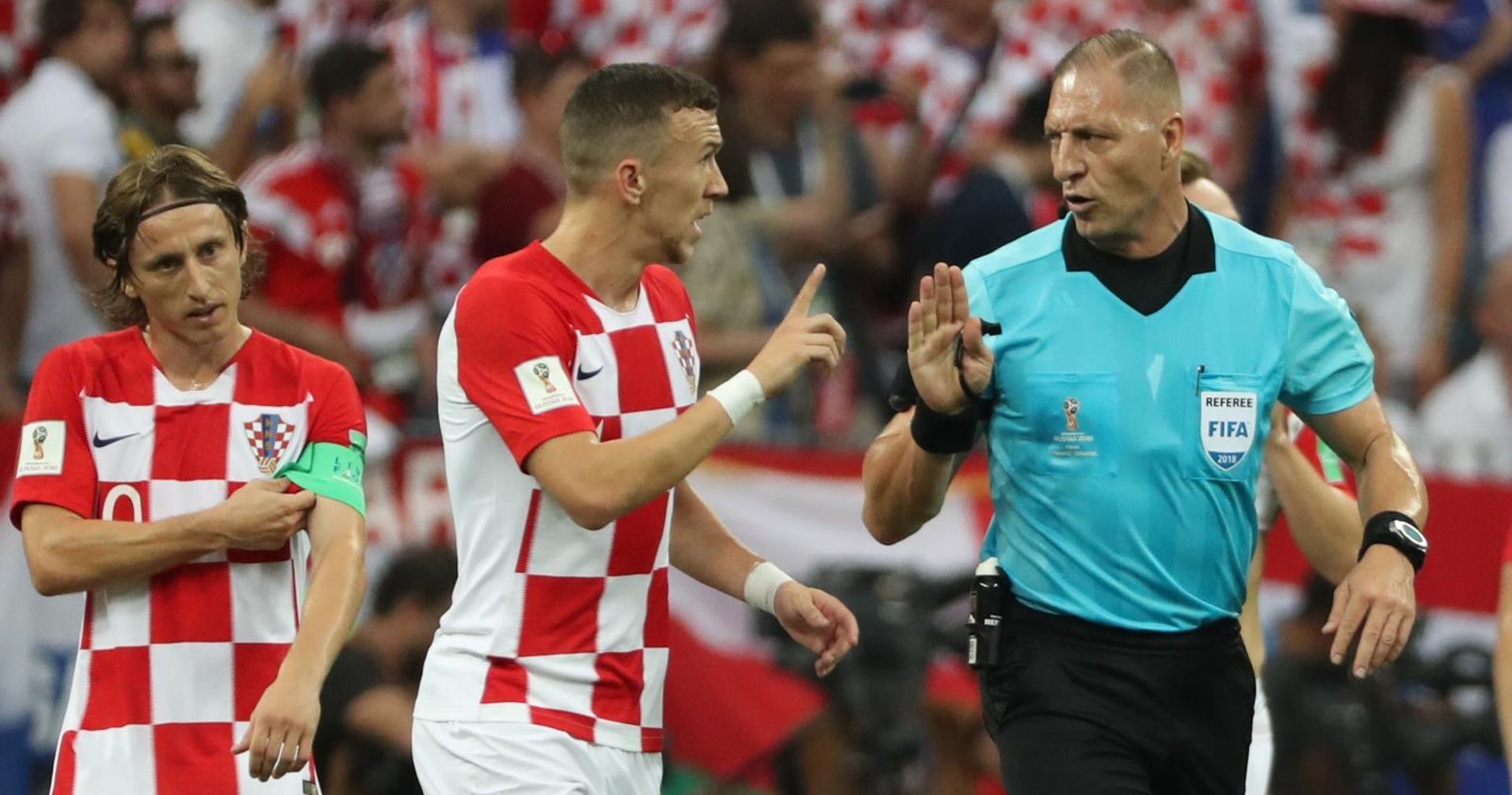 15.07.2018., stadion Luznjiki, Moskva, Rusija - Svjetsko nogometno prvenstvo 2018., finale, Francuska - Hrvatska. Luka Modric, Ivan Perisic, Nestor Pitana, Photo: Igor Kralj/PIXSELL