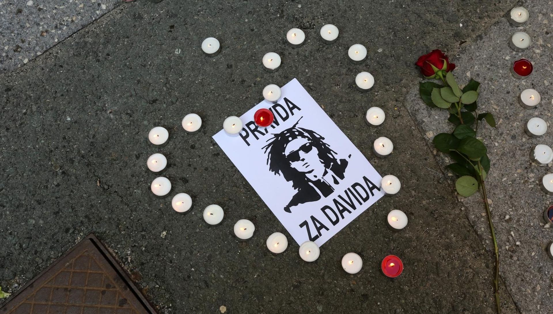 27.05.2018., Rijeka - Skup podrske roditeljima preminulog Davida Dragicevica odrzan je u Kruznoj ulici.
Photo: Goran Kovacic/PIXSELL