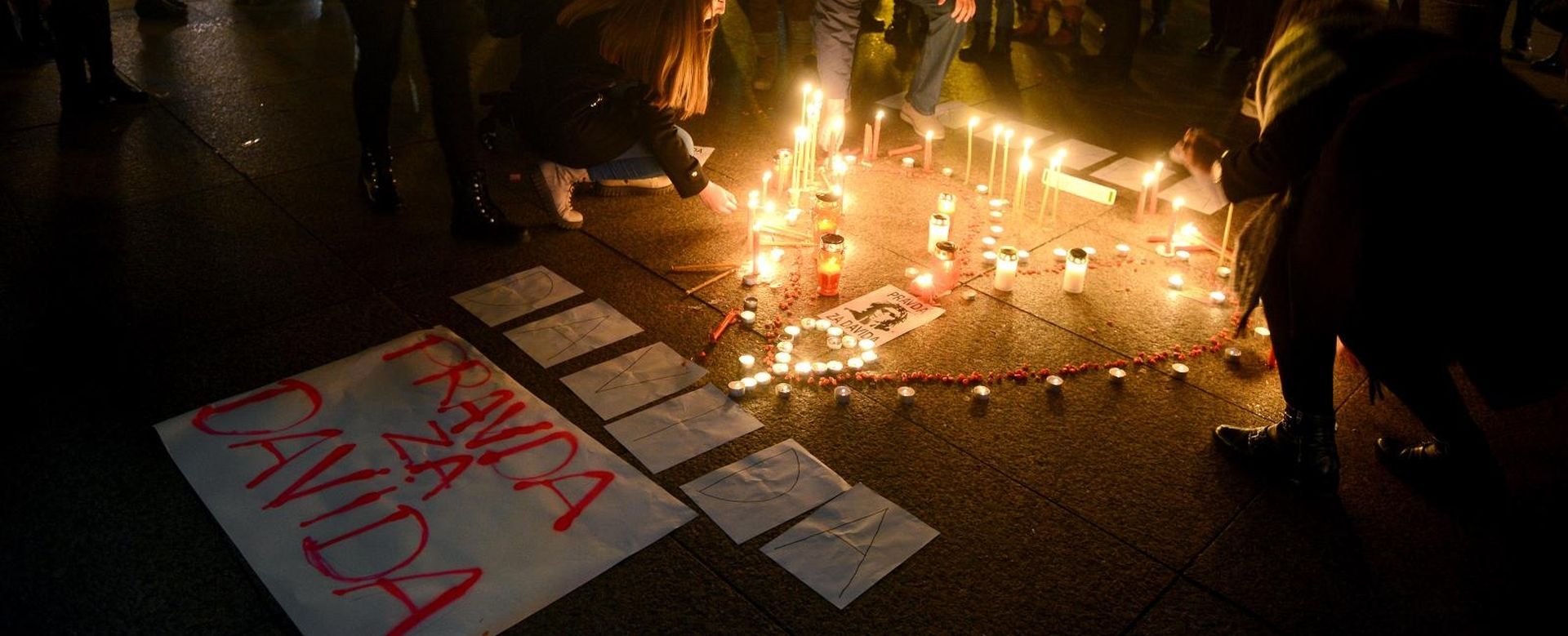 27.12.2018., Zagreb - Mirno okupljanje na Cvjetnom trgu u znak podrske inicijativi Srce za Davida, u sklopu prosvjeda koji se odrzavaju u Banja Luci pod nazivom Pravda za Davida kojima je cilj rasvijetliti slucaj ubojstva mladica Davida Dragicevica. 
Photo: Josip Regovic/PIXSELL