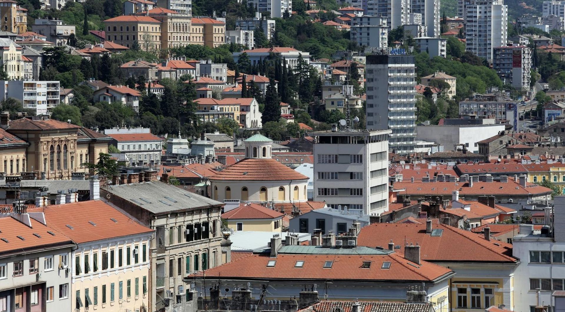 30.04.2018. Rijeka - Panorama grada. Centar i Susak. 
Photo: Goran Kovacic/PIXSELL