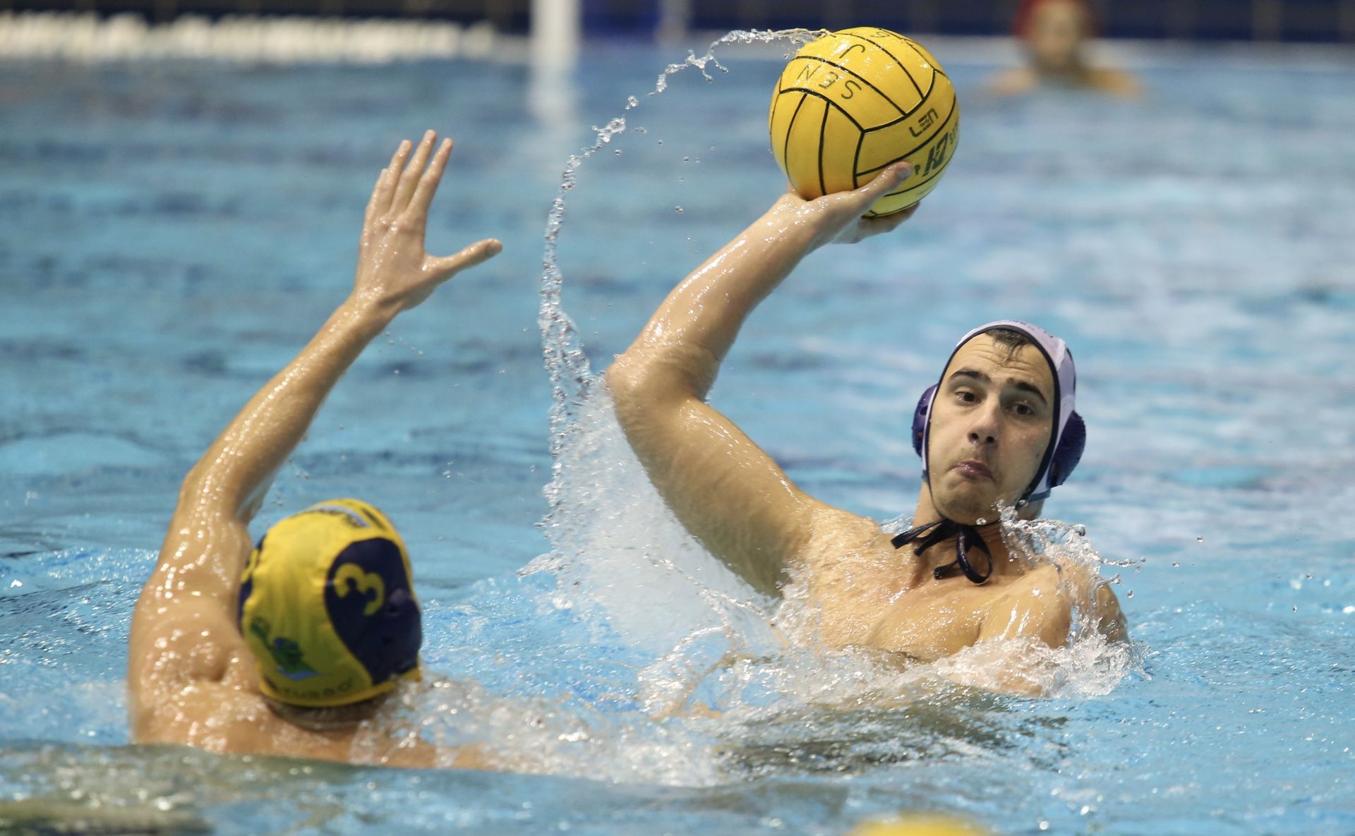 Split: Jadran i Mladost - prva utakmica u Ligi prvaka na Poljudu nakon 2000. godine 20.11.2018., Split - VK Jadran Split u bazenu Sportskog centra Poljud odigrao utakmicu protiv HAVK Mladost u hrvatskom derbiju 3. kola B skupine vaterpolske Lige prvaka. Ovo je prva utakmica u ligi prvaka na Poljudu nakon 2000 godine .
Photo: Ivo Cagalj/PIXSELL