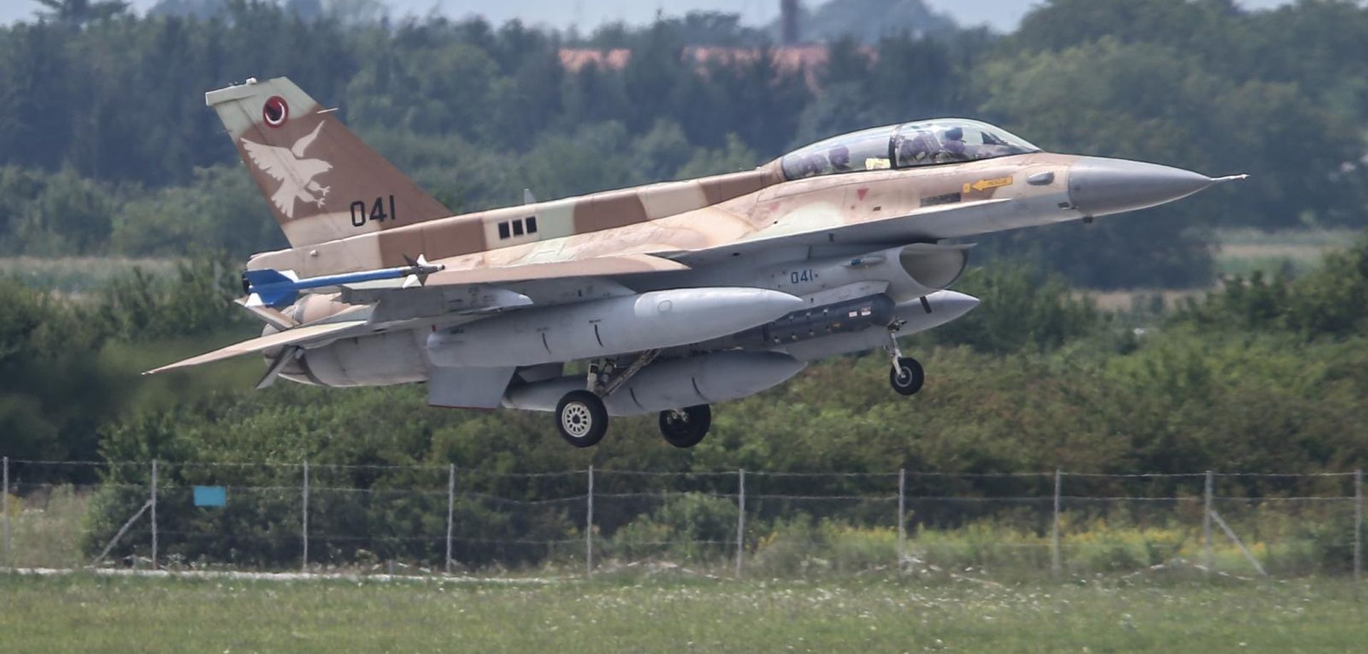 02.08.2018., Zagreb - Tri borbena aviona F-16 Barak Izraelskog ratnog zrakoplovstva sletjela su u vojarnu Pukovnik Marko Zivkovic u sklopu posjeta Republici Hrvatskoj. Vlada RH u ozujku ove godine donijela je odluku o kupnji 12 takvih izraelskih aviona, a prva dva bit ce isporucena do 2020. Photo: Igor Soban/PIXSELL