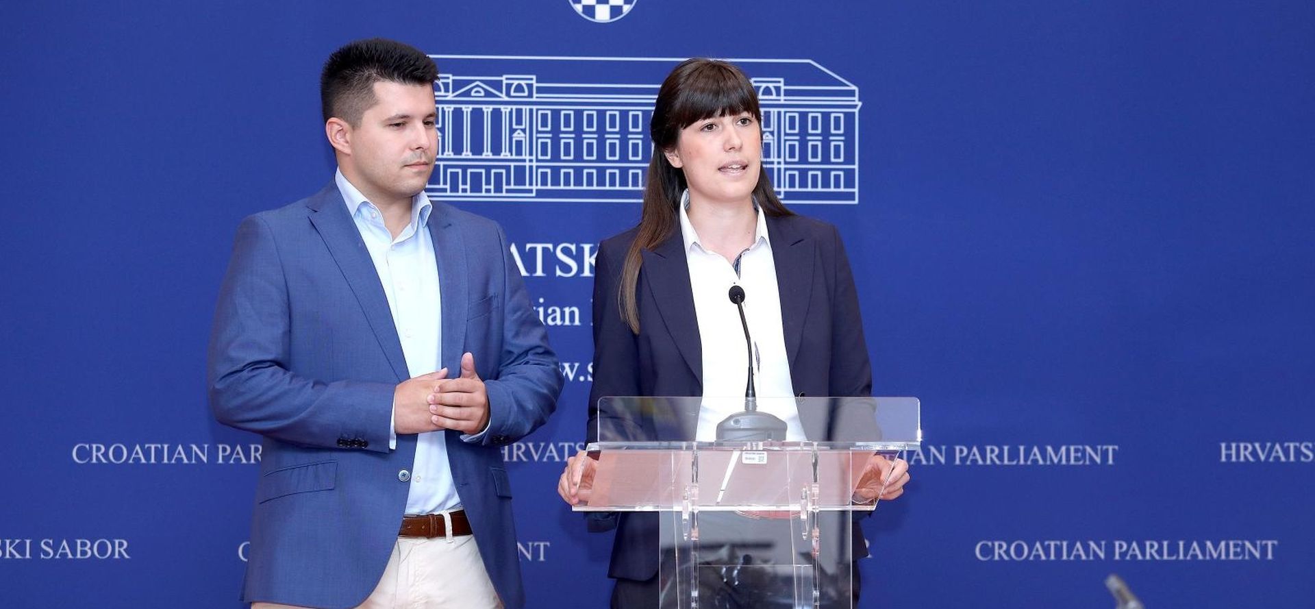 Zagreb: MOST tvrdi da država gubi 880 milijuna kuna 06.06.2018., Zagreb- U Saboru je odrzana konferencija za medije Kluba zastupnika Mosta nezavisnih lista. Ante Pranic i Sonja Cikotic
 tvrde: Izgubit cemo 880 milijuna kuna koje je Most osigurao za reformu javne uprave.
Photo: Patrik Macek/PIXSELL