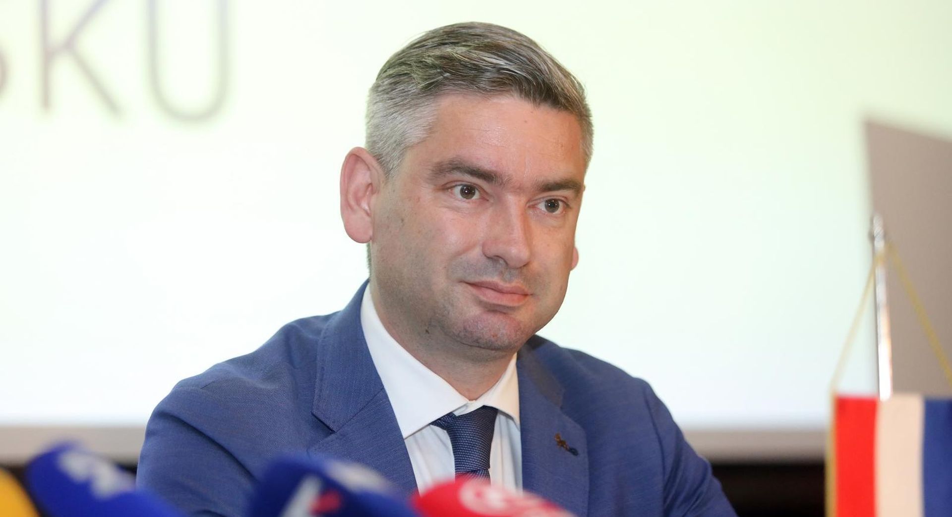 09.05.2018. Zagreb - Dvorana Mueller kina Europa, na Dan Europe i pobjede nad fasizmom, celnici GLAS-a, IDS-a i stranke Pametno - Anka Mrak Taritas, Boris Miletic i Marijana Puljak potpisali su zajednicku izjavu o suradnji za bolju Hrvatsku. 
Photo: Luka Stanzl/PIXSELL