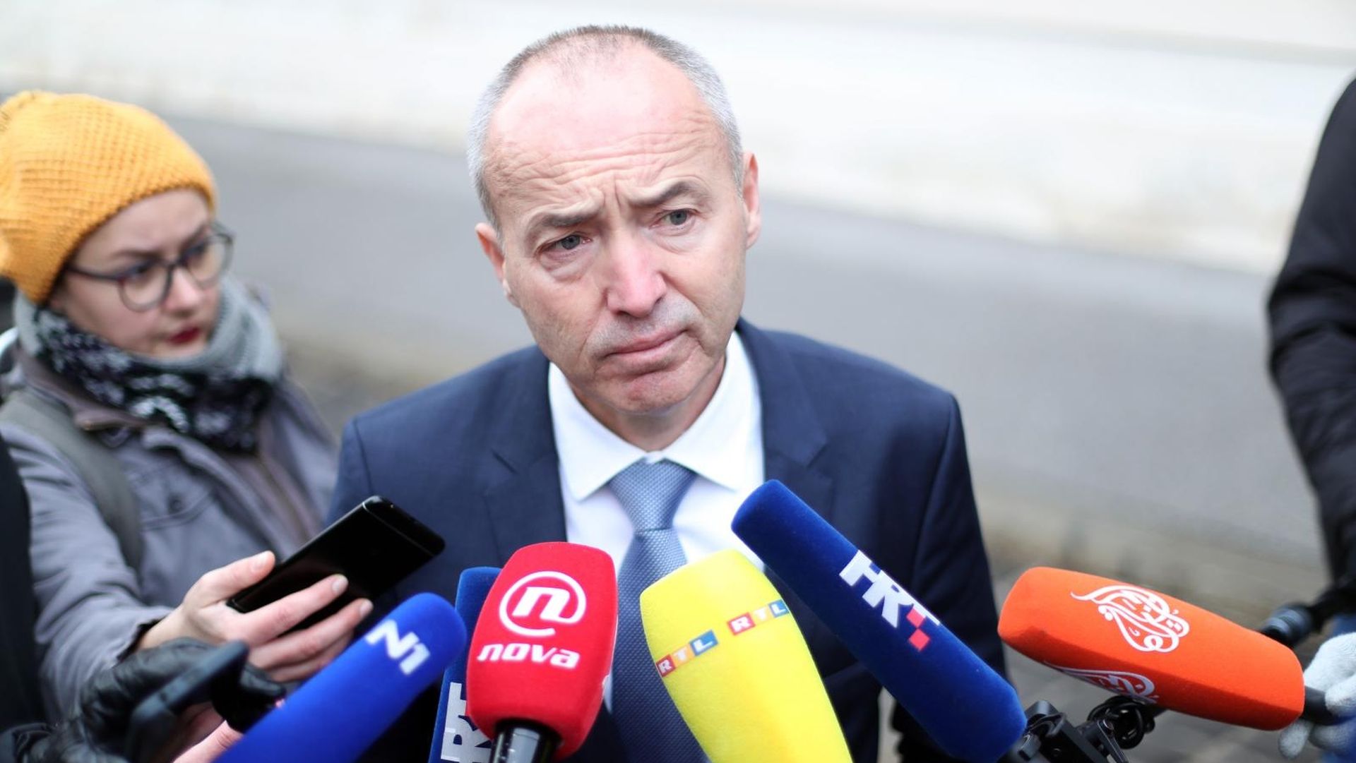 Zagreb: Damir Krstičević obratio se medijima i komentirao nabavu aviona 10.01.2019., Zagreb - Banski dvori. Dolazak ministara na 136-tu sjednica Vlade. Damir Krsticevic obratio se okupljenim medijima. Photo: Sanjin Strukic/PIXSELL