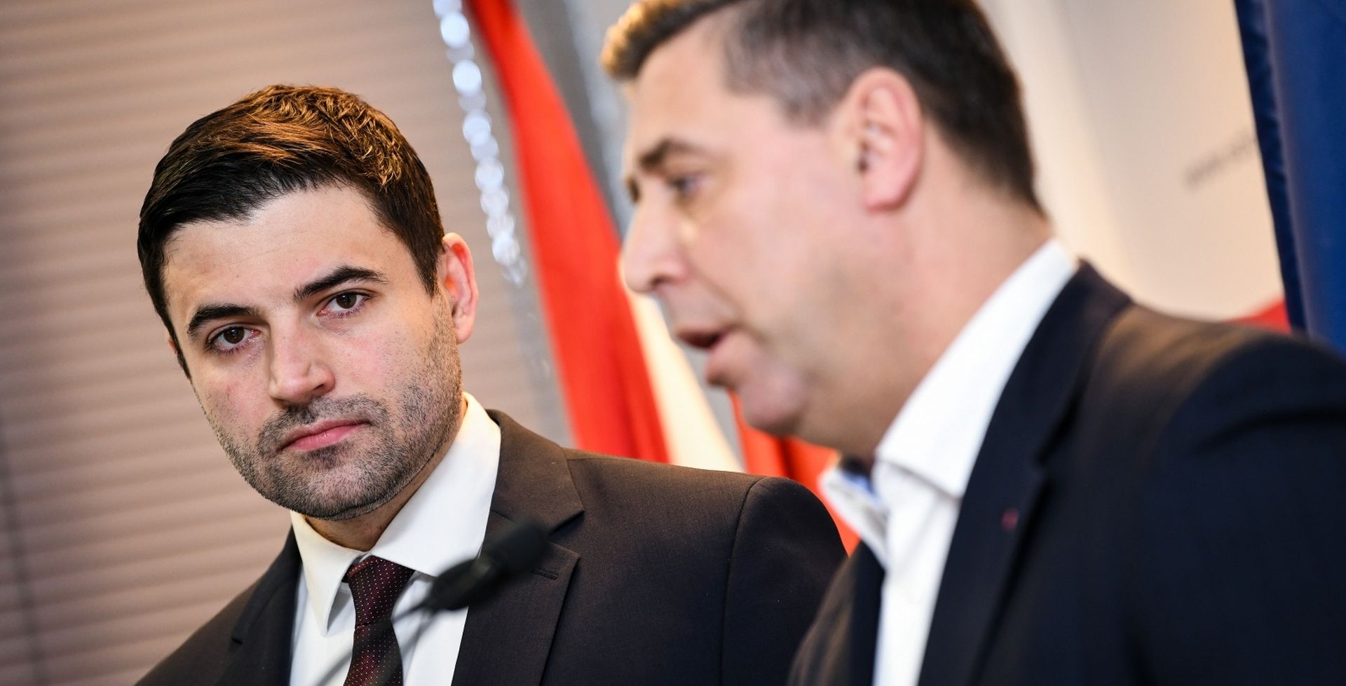 Zagreb: Bernardić i Vidović o propaloj nabavci zrakoplova od Izraela 11.1.2019., Zagreb - Konferencija za medije Davora Bernardica i Franka Vidovica na temu o propalom poslu nabavke borbenih zrakoplova od drzave Izrael.  Photo: Josip Regovic/PIXSELL