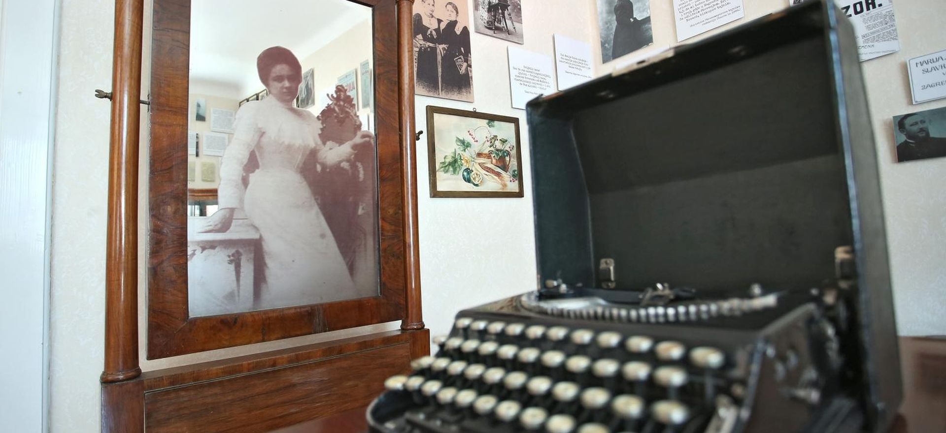 11.06.2015., Zagreb - Memorijalni stan Marije Juric Zagorke na Dolcu. 
Photo: Sanjin Strukic/PIXSELL