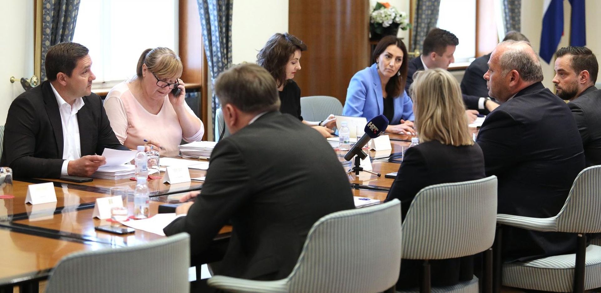 14.06.2018., Zagreb - Na danasnjoj sjednici Odbora za informiranje, informatizaciju i medije raspravljalo se  o izvjescu o poslovanju HRT-a. Andrija Mikulic , Kazimir Bacic. 
Photo: Patrik Macek/PIXSELL