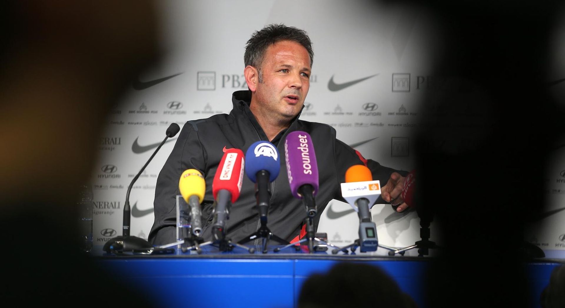21.03.2013., Zagreb - Konferencija za medije srbijanske nogometne reprezentacije uoci sutrasnje utakmice s reprezentacijom Hrvatske. Sinisa Mihajlovic.
Photo: Jurica Galoic/PIXSELL