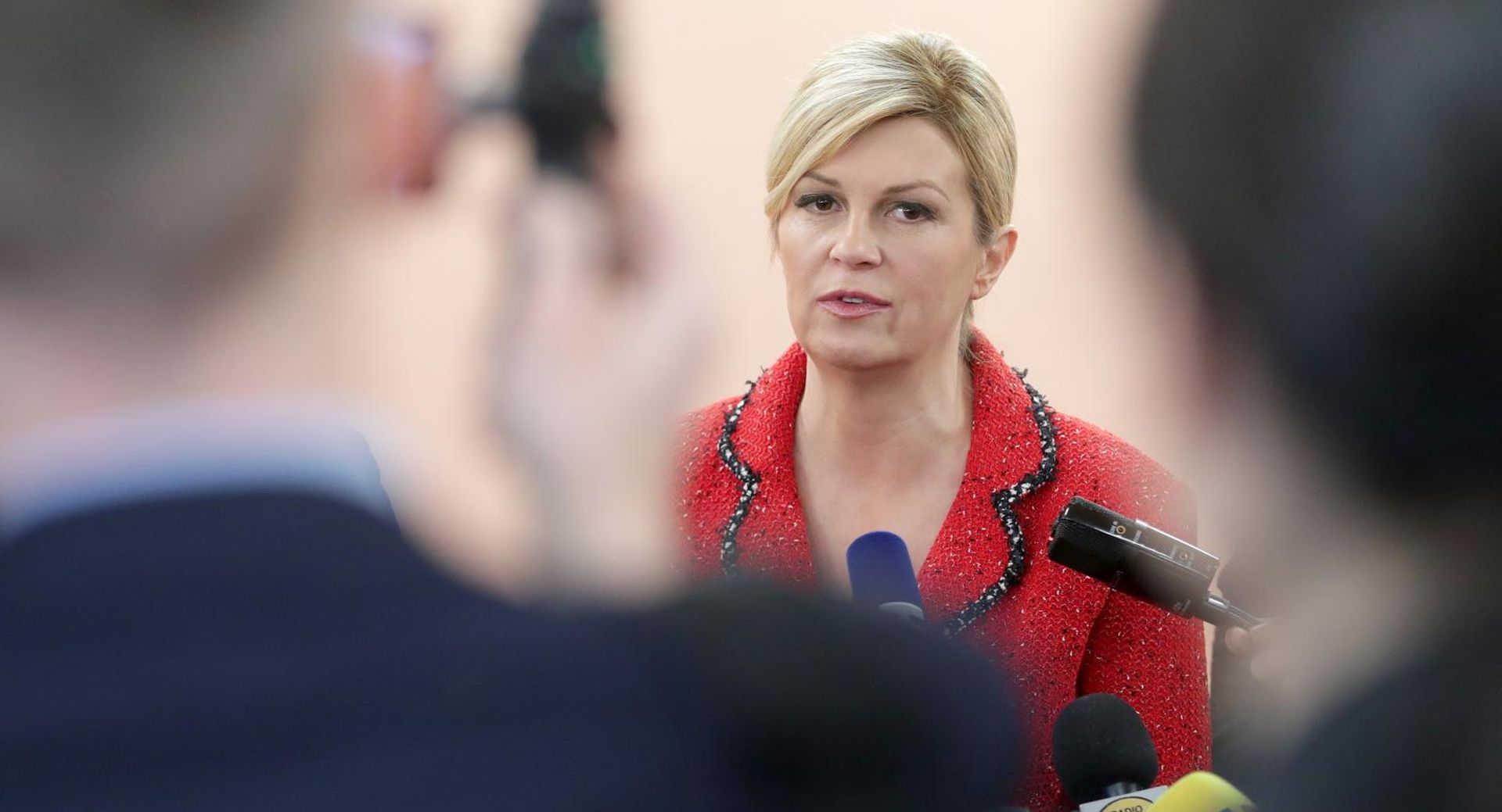24.01.2019., Velika Gorica - Ministar drzavne imovine Goran Maric u drustvu predsjednice Kolinde Grabar Kitarovic urucio je ugovore kojima se drzavno zemljiste poklanja gradovima u svrhu izgradnje. Predsjednica Kolinda Grabar Kitarovic.
Photo: Igor Kralj/PIXSELL