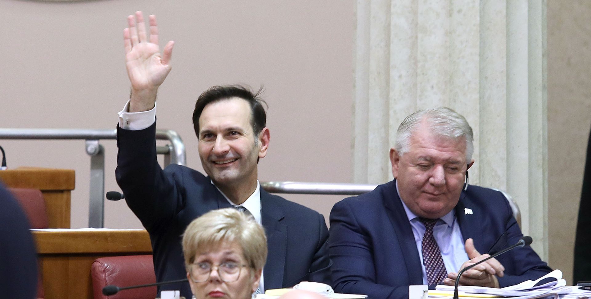 Zagreb: Sabor raspravlja o položaju Hrvata u Bosni i Hercegovini 12.12.2018., Zagreb - Hrvatski sabor je 10. sjednicu nastavio raspravom o Prijedlogu deklaracije Hrvatskoga sabora o polozaju Hrvata u Bosni i Hercegovini. Miro Kovac, Josip Djakic. 

Photo: Patrik Macek/PIXSELL