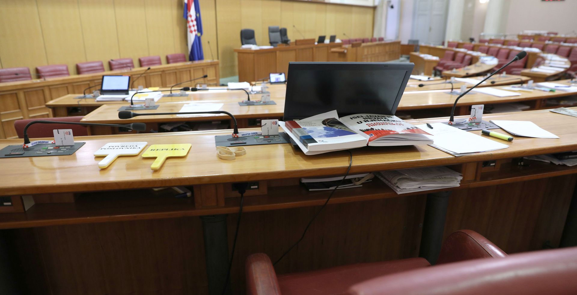 Zagreb: Sabornica prazna namanje mjesec dana, zastupnici idu na odmor 14.12.2018., Zagreb - Zbog Bozica i Nove godine sabornica ostaje prazna na mjesec dana. Sabor danas 10. sjednicu i ovogodisnji rad zakljucuje glasovanjem o raspravljenim tockama dnevnog reda i zastupnici nakon 20 dana plenarne sjednice u studenom i prosincu odlaze na odmor od mjesec dana. Photo: Patrik Macek/PIXSELL