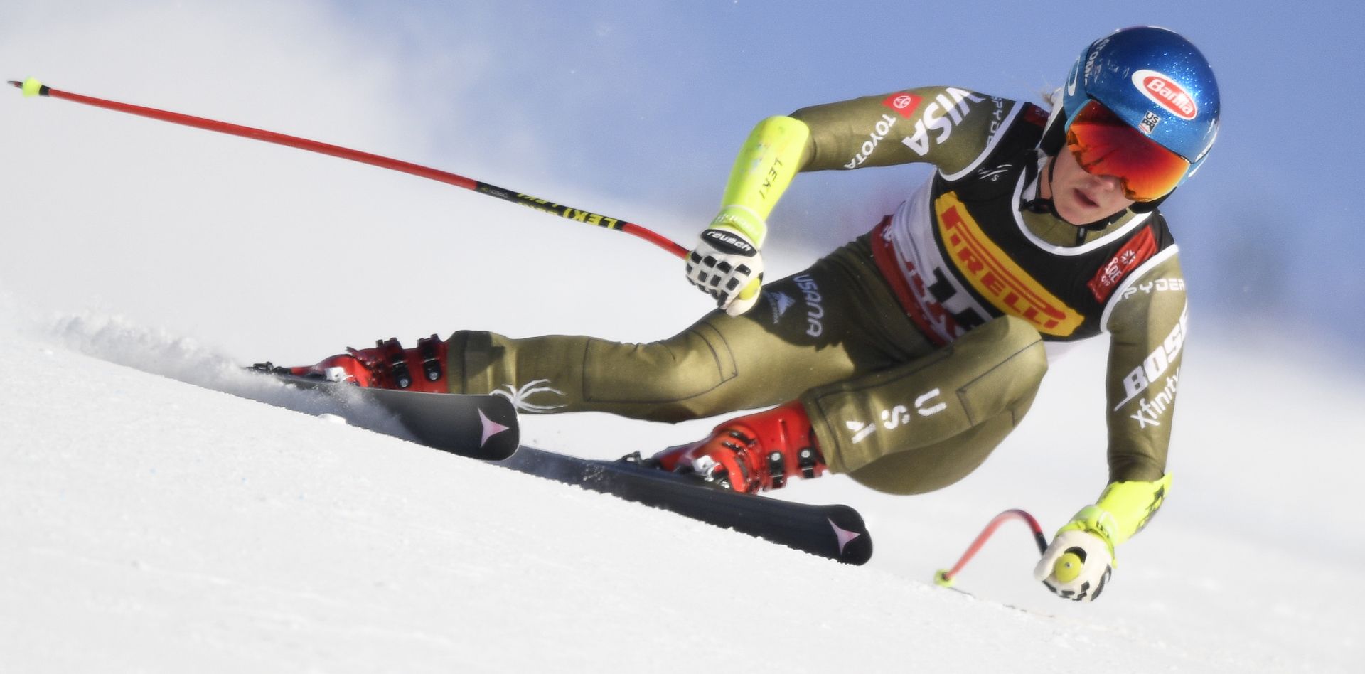 epa07345066 Mikaela Shiffrin of the USA in action during the women's Super G race at the FIS Alpine Skiing World Championships in Are, Sweden, 05 February 2019.  EPA/CHRISTIAN BRUNA