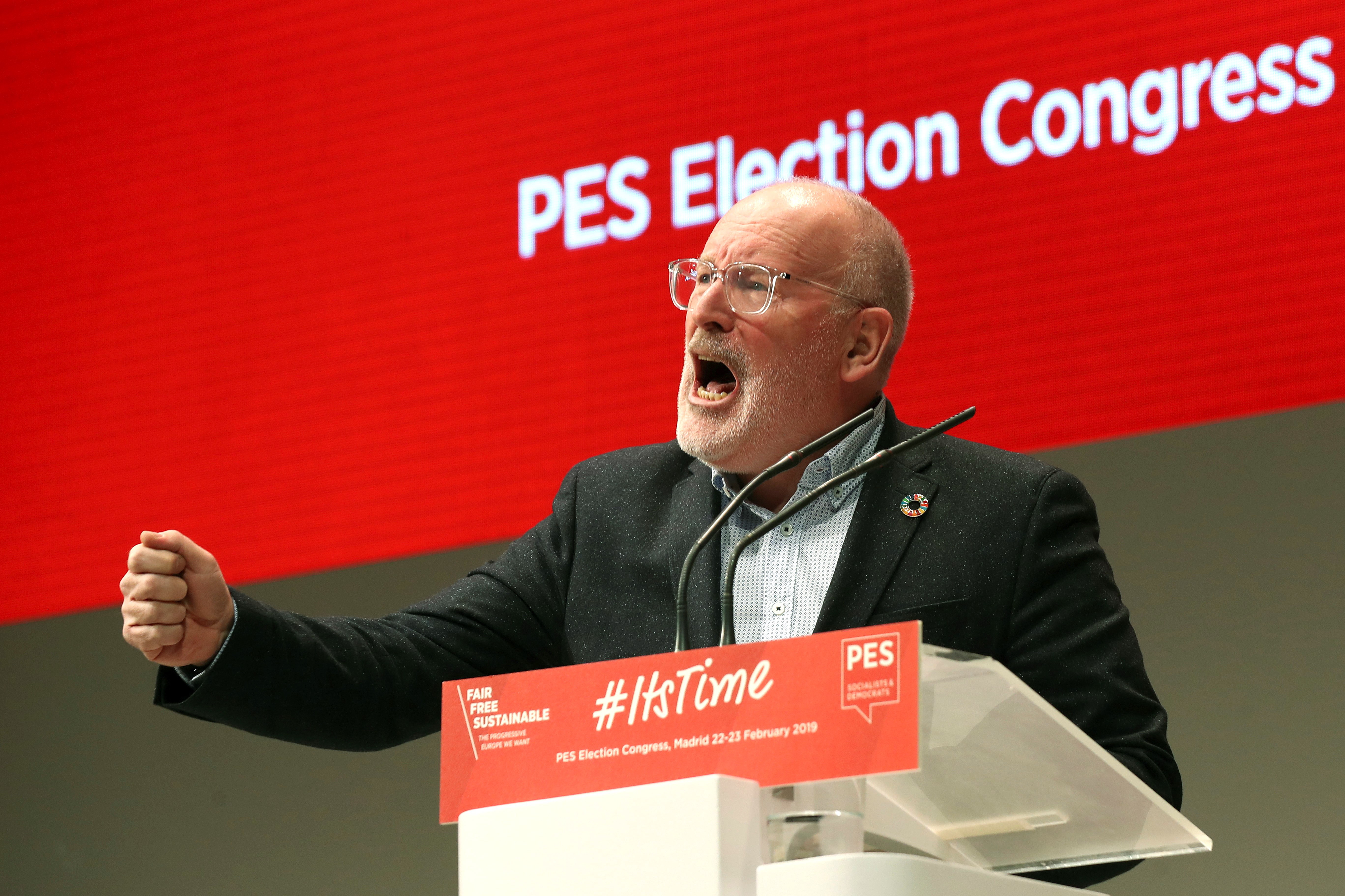 epa07390363 First Vice-President of European Commission and top candidate of the Party of European Socialists (PES) for Commission President Frans Timmermans delivers his speech on the last day of the European Socialist Party Convention taking place in Madrid, Spain, 23 February 2019.  EPA/KIKO HUESCA