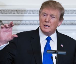 epa07396872 US President Donald J. Trump speaks at the 2019 White House Business Session with Our Nation's Governors in the State Dining Room of the White House Washington, DC, USA, 25 February 2019. President Trump spoke about the Chinese trade deal, the proposed border wall, and his upcoming summit with North Korean dictator Kim Jong-un.  EPA/JIM LO SCALZO