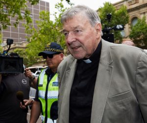 epa07397757 Cardinal George Pell arrives at the County Court in Melbourne, Australia, 26 February 2019. Australia's most senior Catholic Cardinal George Pell was found guilty on five charges of child sexual assault after an unanimous verdict on 11 December 2018, the results of which were under a suppression order until being lifted on 26 February 2019.  EPA/ERIK ANDERSON AUSTRALIA AND NEW ZEALAND OUT