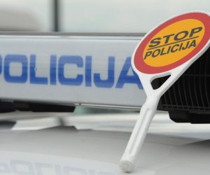01.02.2015., Sibenik - Stop policija - palica za zaustavljanje vozila. Photo: Hrvoje Jelavic/PIXSELL