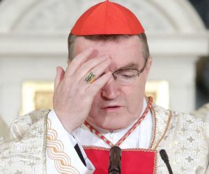Zagreb: Kardinal Bozanić predvodio svetu misu povodom blagdana Svih svetih 01.11.2018., Zagreb - Na gradskom groblju Mirogoj, na blagdan Svih svetih, u crkvi Krista Kralja  odrzano je euharistijsko slavlje koje je predvodio zagrebacki nadbiskup kardinal Josip Bozanic, a pjevao je zbor zupe sv. Antuna Padovanskoga sa Svetog Duha. Photo: Sanjin Strukic/PIXSELL