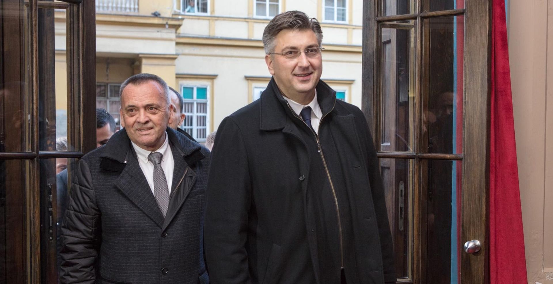 01.12.2017., Osijek - Povodom obiljezavanja Dana grada Osijeka u HNK-u je odrzana svecana sjednica Gradskog vijeca.  
Ivica Vrkic, Andrej Plenkovic. 
Photo: Dubravka Petric/PIXSELL