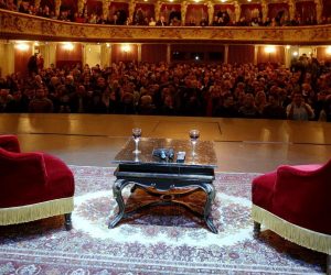 04.12.2016., Zagreb - U Hrvatskom narodnom kazalistu na Filozofskom teatru gostovao je bivsi ministar financija Grcke Janis Varoufakis.
Photo: Zarko Basic/PIXSELL