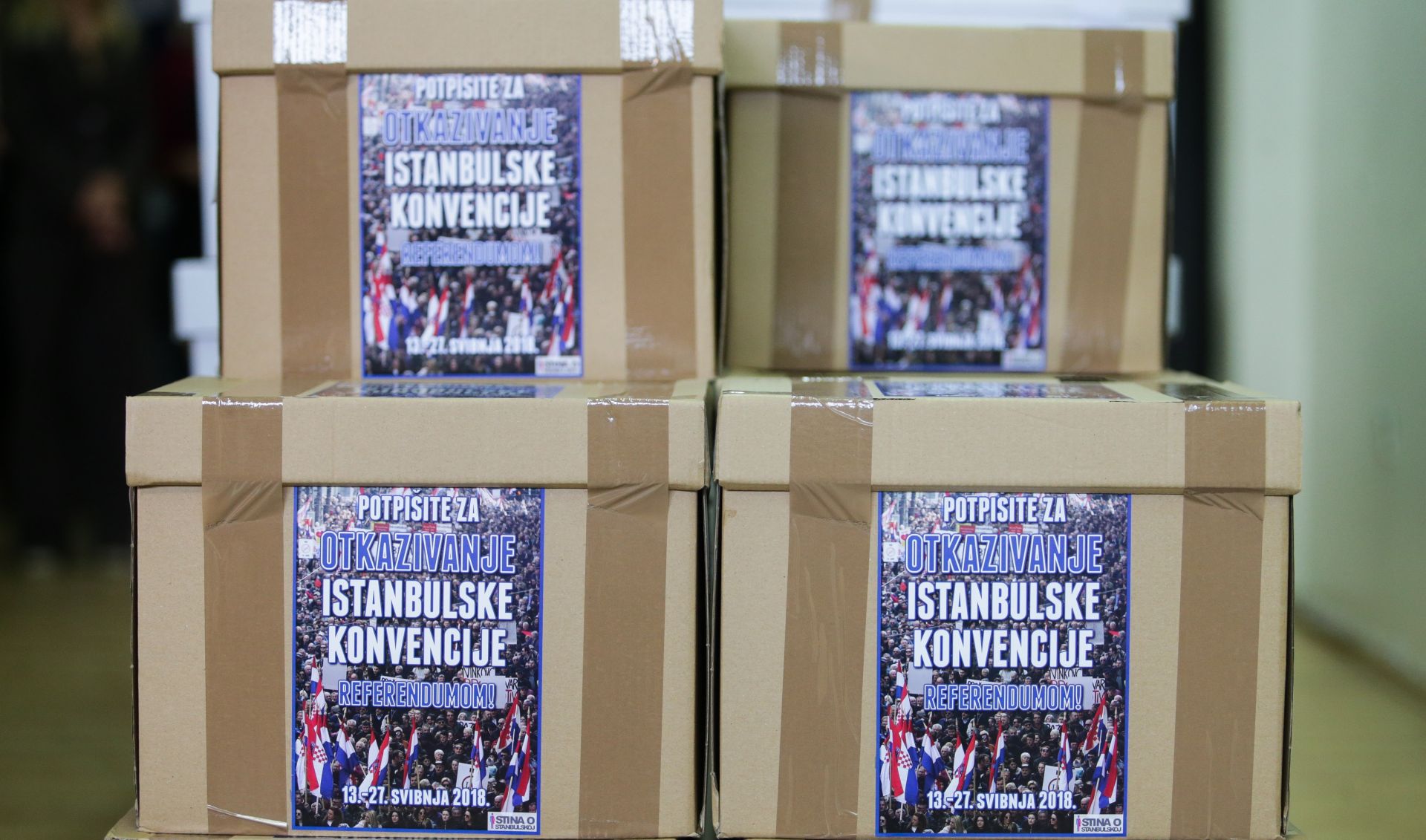 05.08.2018., Zagreb - Konferencija za medije povodom pocetka provjere broja i vjerodostojnosti svih potpisa biraca iz Zahtjeva za raspisivanje drzavnih referenduma gradjanskih inicijativa "Narod odlucuje" i "Istina o Istanbulskoj". Photo: Filip Kos/PIXSELL