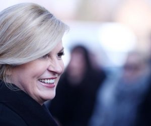 Zagreb: Predsjednica Grabar-Kitarović obišla naselje Podbrežje 07.02.2019., Zagreb - U sklopu posjeta Gradu Zagrebu predsjednica RH Kolinda Grabar-Kitarovic obisla je naselje Podbrezje gdje se upoznala sa zagrebackim modelom stanogradnje s pratecom izgradnjom i komunalnom i drustvenom infrastrukturom. Photo: Igor Soban/PIXSELL