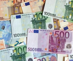 12.02.2016., Sibenik - Euro, jedinstvena europska valuta koja je u uporabi 1. sijecnja 1999. 
Photo: Dusko Jaramaz/PIXSELL