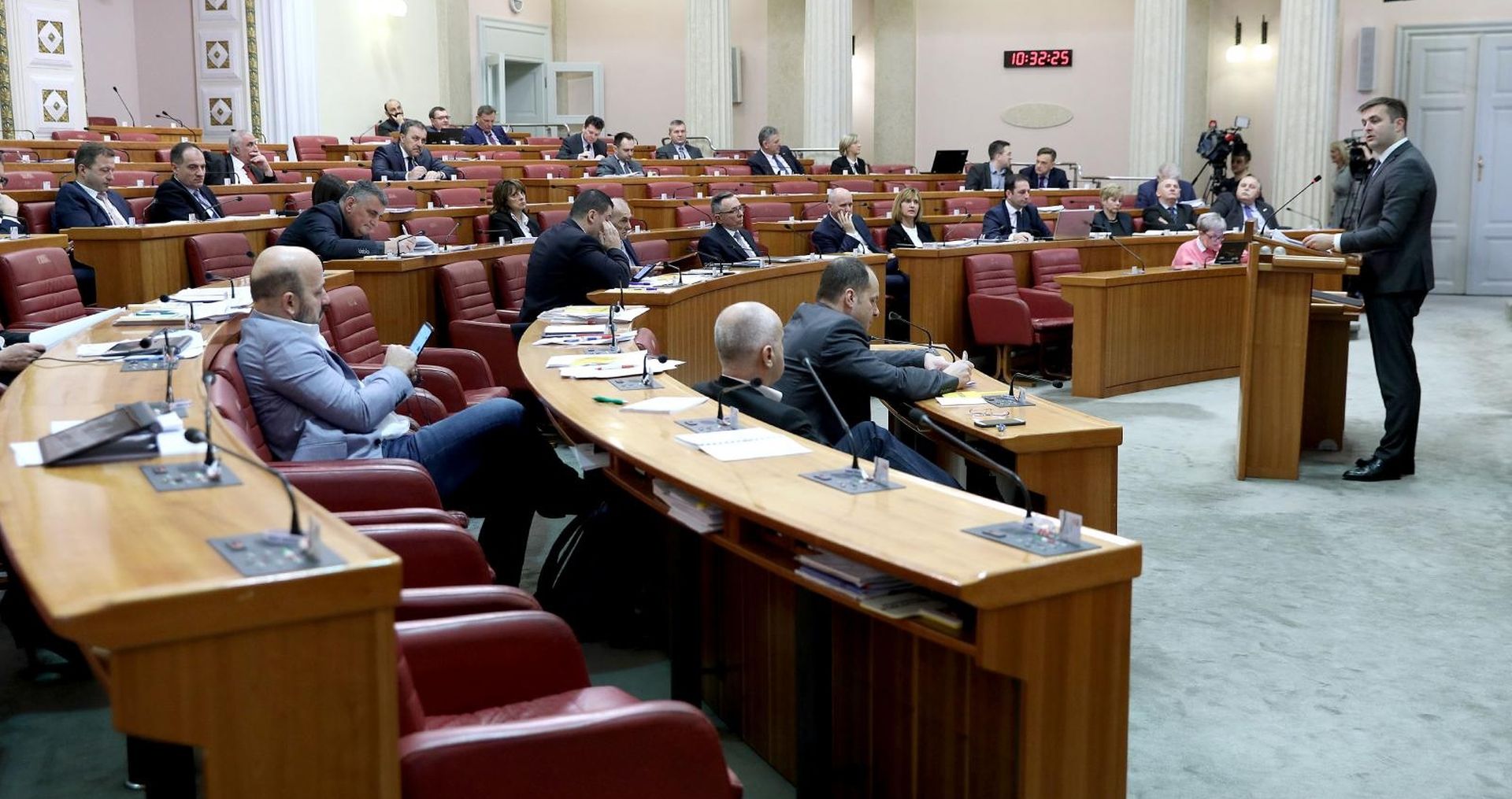 Zagreb: Zastupnici u Saboru raspravljali o privatizaciji INA-e 13.02.2019., Zagreb - Sabor je 11. sjednicu  nastavio raspravom o Prijedlogu zakona o izmjeni i dopuni Zakona o privatizaciji INA - industrije nafte d.d. Tomislav Coric.
Photo: Patrik Macek/PIXSELL