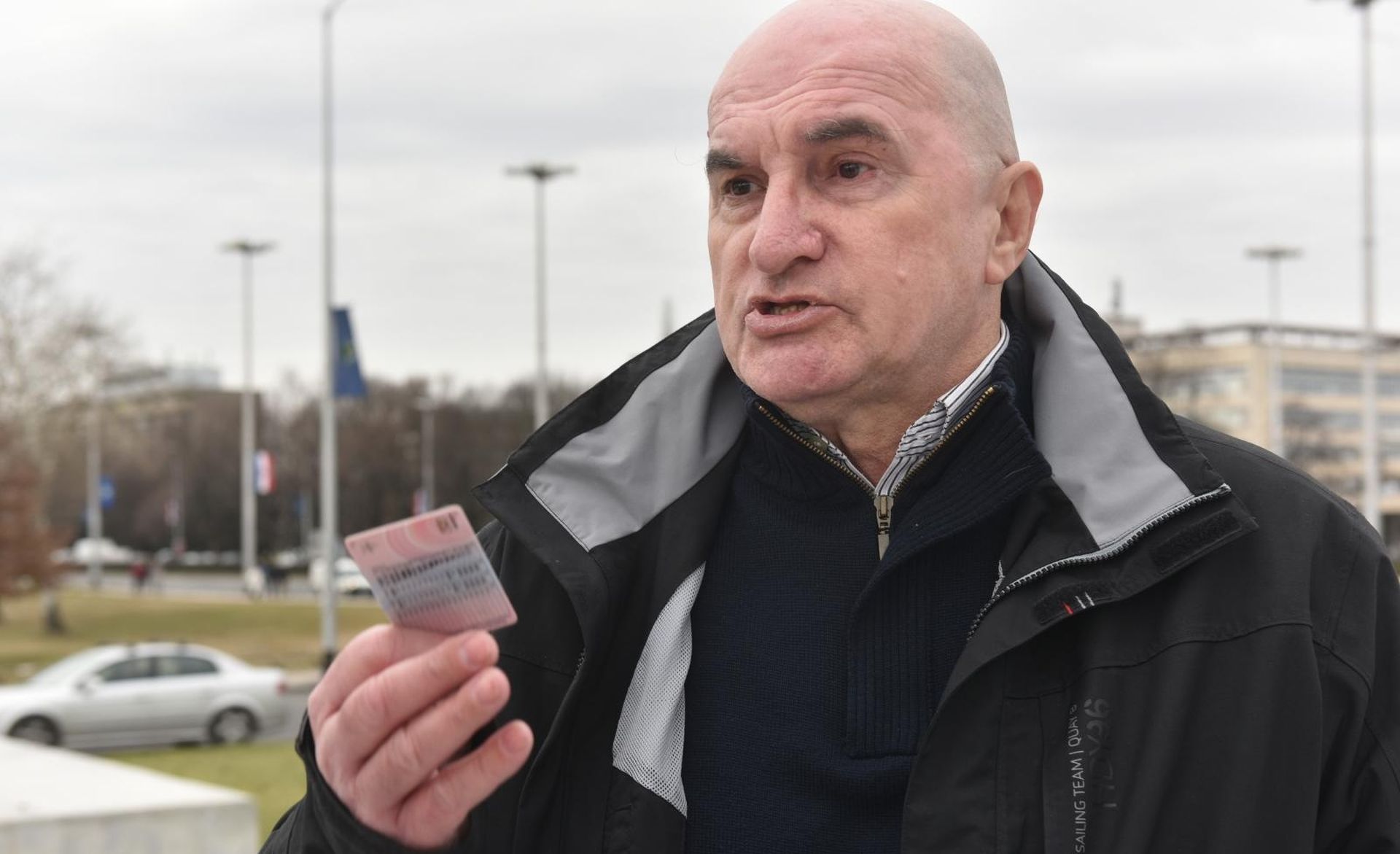 Zagreb: Policija dočekala Zorana Ercega kod spomenika Franji Tuđmanu 13.02.2019., Zagreb - Zoran Erceg koji je zbog vrijedjanja lika i djela prvog hrvatskog predsjednika Franje Tudjmana dobio presudu od 15 dana zatvora dosao je pred spomenik Franji Tudjmanu gdje ga je docekala policija. 
Photo: Davorin Visnjic/PIXSELL
