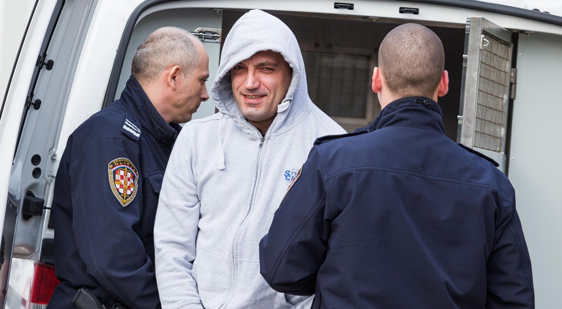 Osijek: Policija dovela na ispitivanje Franju Vargu i Blaža Curića 13.02.2019., Osijek - Pravosudna policija dovela je na ispitivanje Franju Vargu u zgradu Uskoka. Photo: Davor Javorovic/PIXSELL