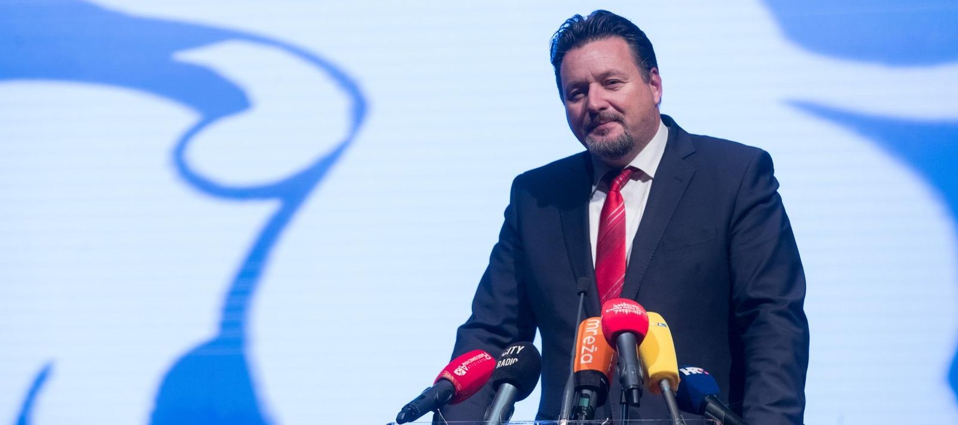 Velika Gorica: Grabar-Kitarović i Jandroković na svečanoj sjednici povodom obilježavanja Dana grada 13.12.2018., Velika Gorica - Predsjednica Republike Kolinda Grabar-Kitarovic i predsjednik Hrvatskoga sabora Gordan Jandrokovic sudjelovali su na svecanoj sjednici Gradskog vijeca u prigodi obiljezavanja Dana grada Velike Gorice. Lovro Kuscevic.
Photo: Davor Puklavec/PIXSELL
