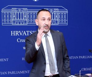 Zagreb: Hrvoje Zekanović reagirao na jučerašnji istup Milorada Pupovca  14.02.2019., Zagreb - Zastupnik Hrvoje Zekanovic odrzao je u Saboru konferenciju za medije na kojoj je reagirao na jucerasnji istup Milorada Pupovca. 
Photo: Patrik Macek/PIXSELL